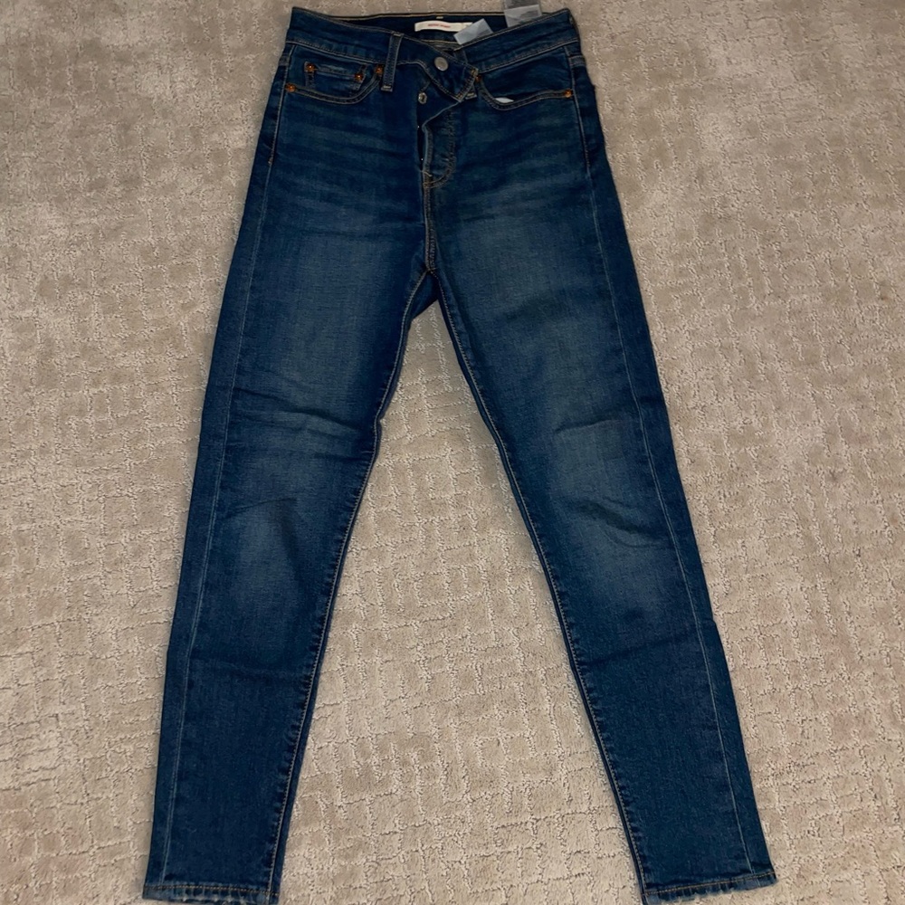 Levi’s Wedgie Skinny jeans
